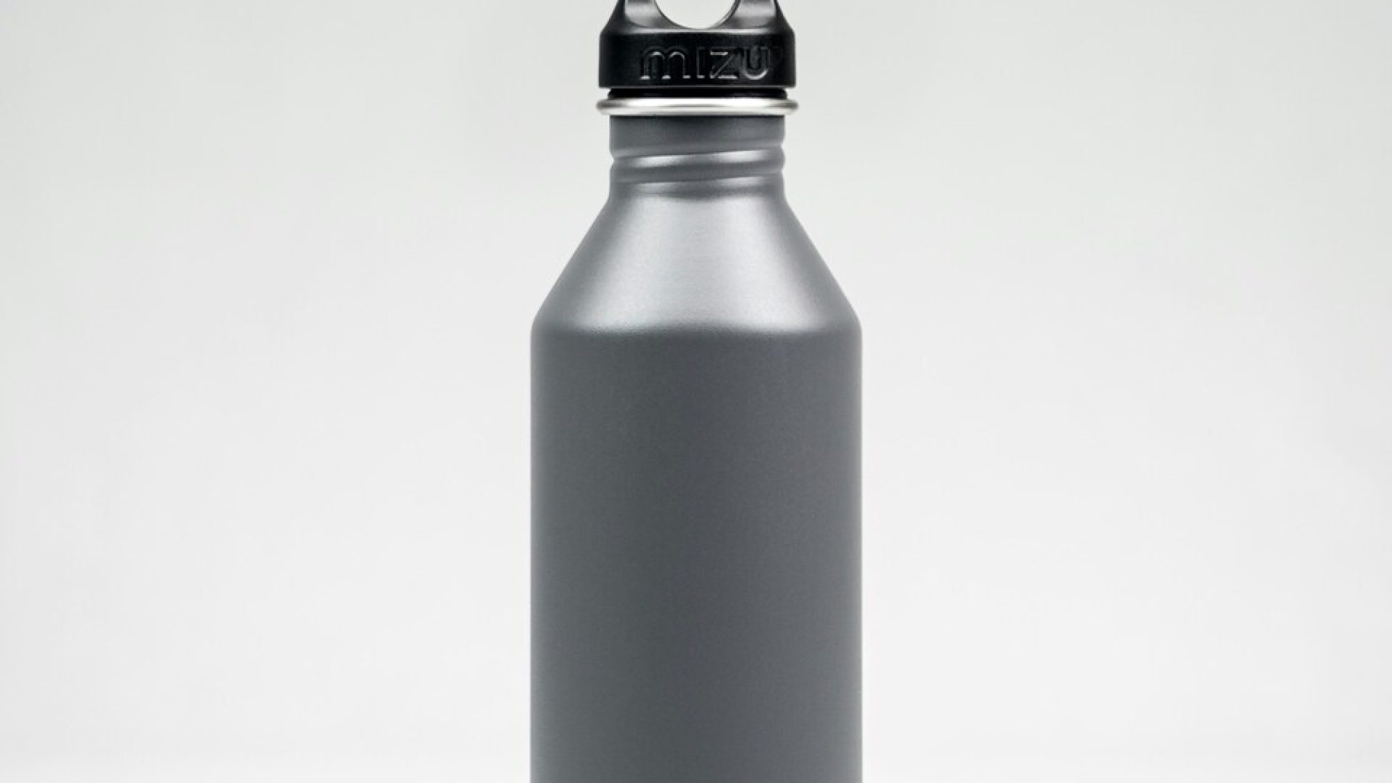 smart-water-bottles-track-hydration-sync-phone